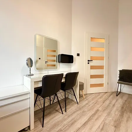 Chrobrego Modern Style By Bookinghost Apartamento